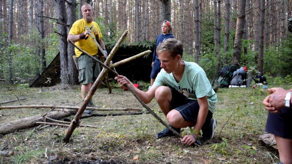 Jaunimo stovykla gamtoje